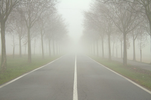 La nebbia che tutto inghiotte.. by Claudio61 una foto ferma un ricordo nel tempo