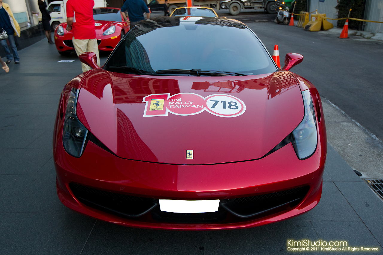 2011.10.28 Ferrari-077