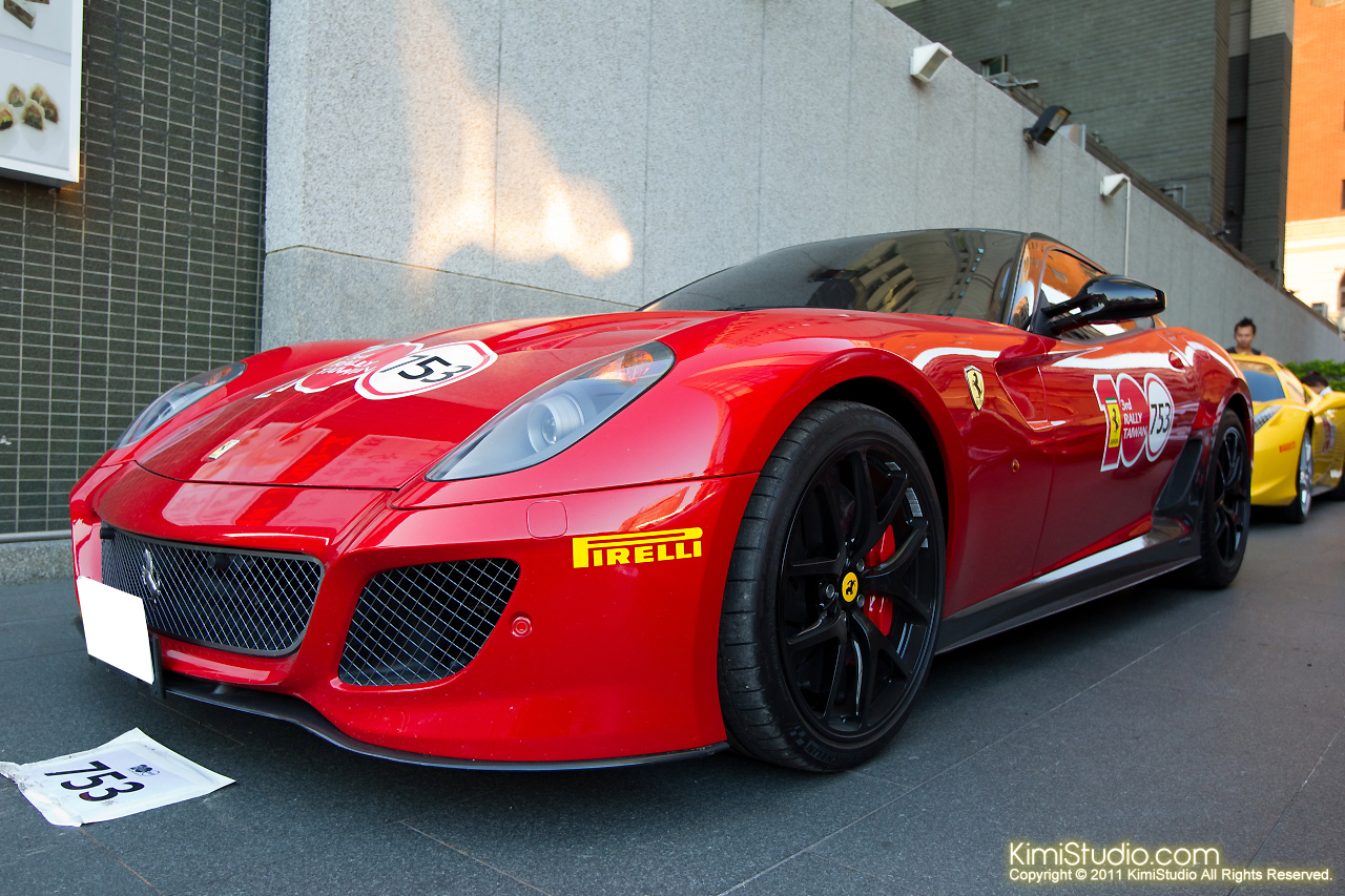 2011.10.28 Ferrari-045