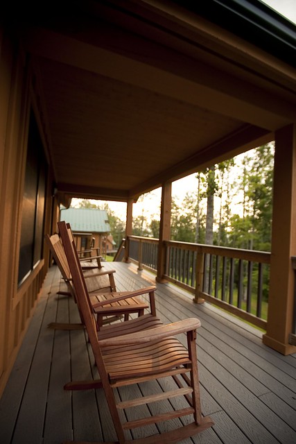2 bedroom cabin at Natural Tunnel State Park Porch. Photo courtesy of Bill Crabtree, Jr., Va. Tourism Corp.