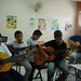 Practicando con estudiantes de guitarra1