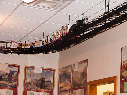 g scale trains