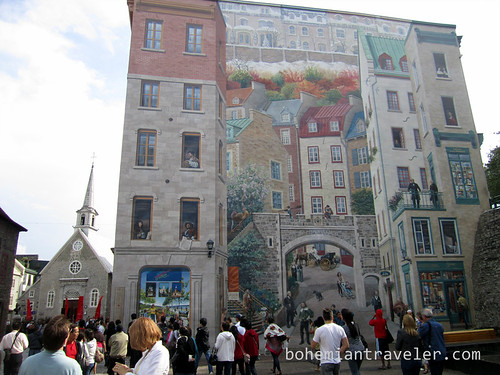 mural at Place Royale