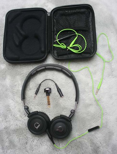 The Quincy Jones Q460 headphones