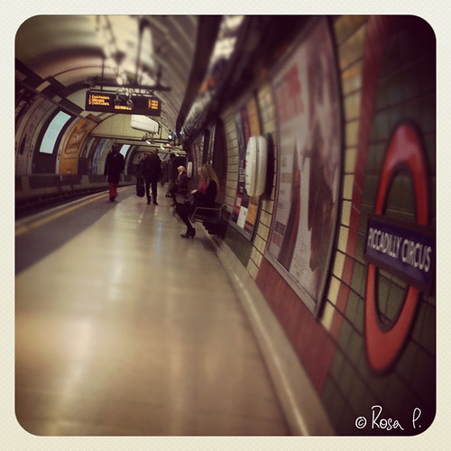 UK - London - Piccadilly Tube