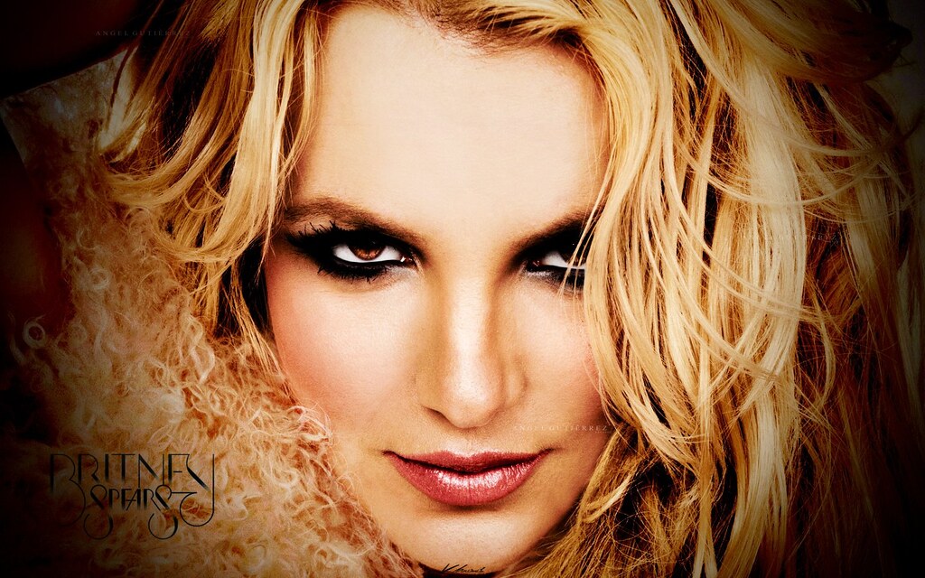 Britney Spears Femme Fatale Wallpaper 3 