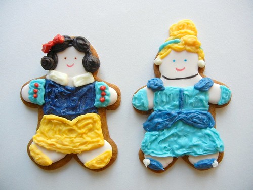 snow white and cinderella cookies