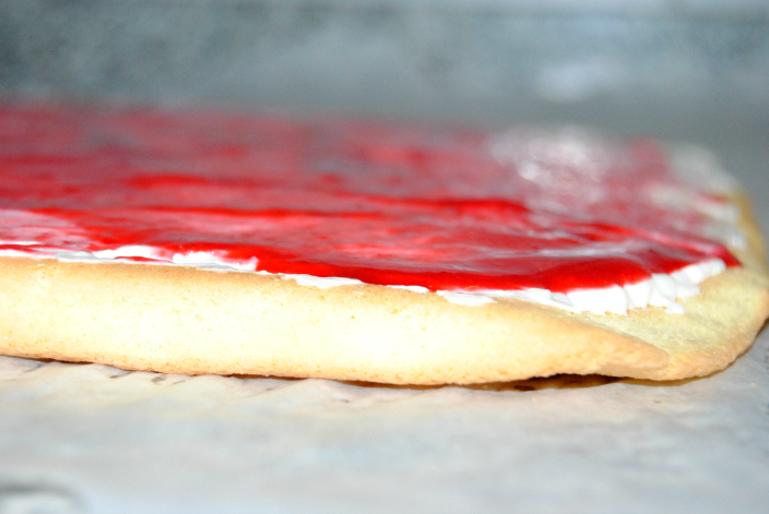 Amazing Recipes - Raspberry Cheesecake Roll (10)