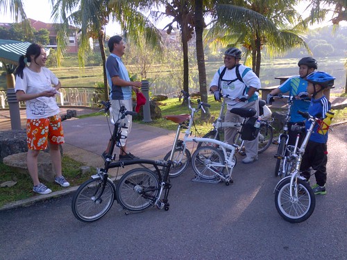 Putrajaya-20120102-Meeting new riders by Adibi