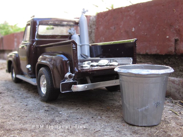1953 Ford F100 pick up truck AMT 1 25th scale model built by me around 1972