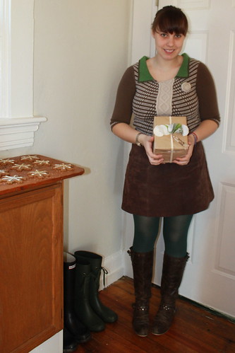 Christmas eve outfit: green tights, leather boots, vintage suede mini skirt, Anthopologie sweater