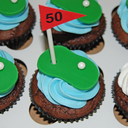 golf flag cupcake for 50th birthday cupcake tower
