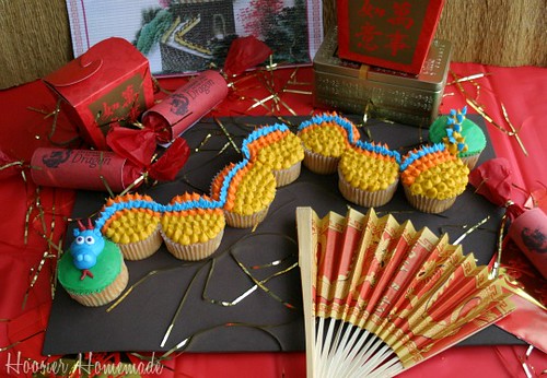 Dragon-Cupcakes-Chinese-New-Year by HoosierHomemade_latham