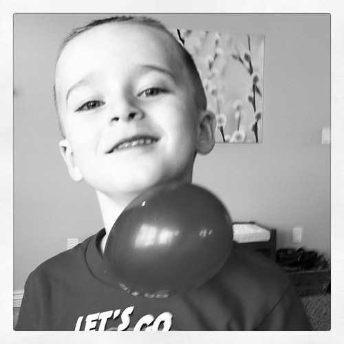 Who knew all he needed to be happy was a balloon and some static electricity.