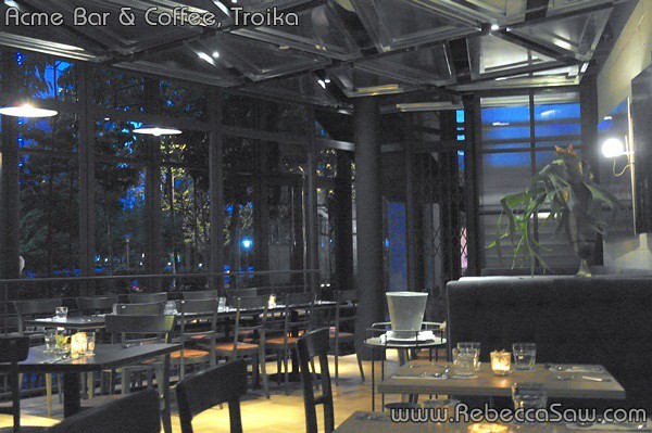 Acme Bar & Coffee, Troika