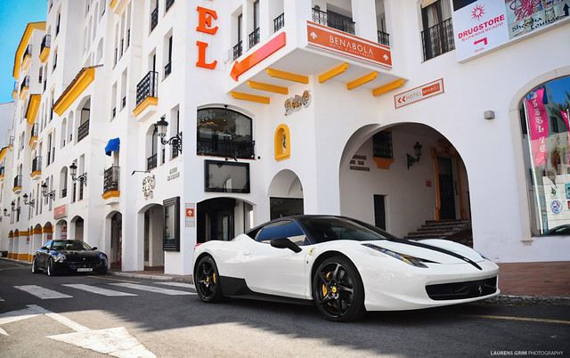White 458 looked amazing with striping