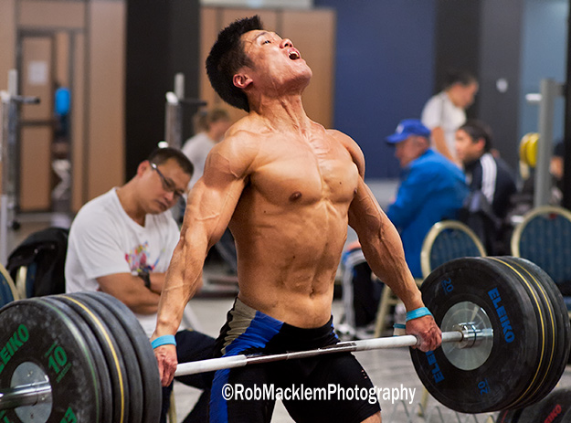 LU Xiaojun CHN 77kg doing snatch pulls