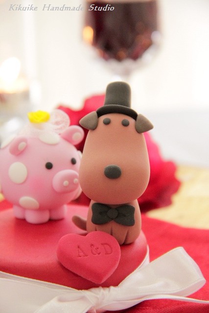 Wedding Cake Topperlove Piggy and dog