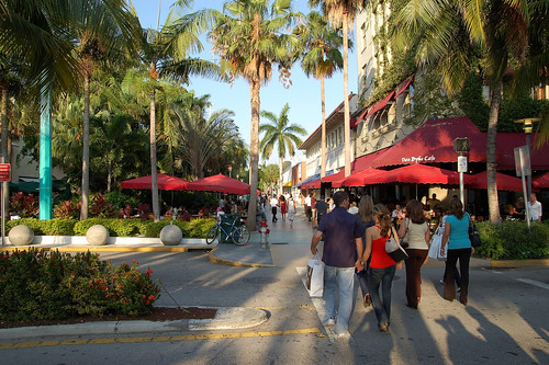 Miami Beach (by: digitalkunde, creative commons license)