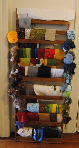 Yarn ball hangers