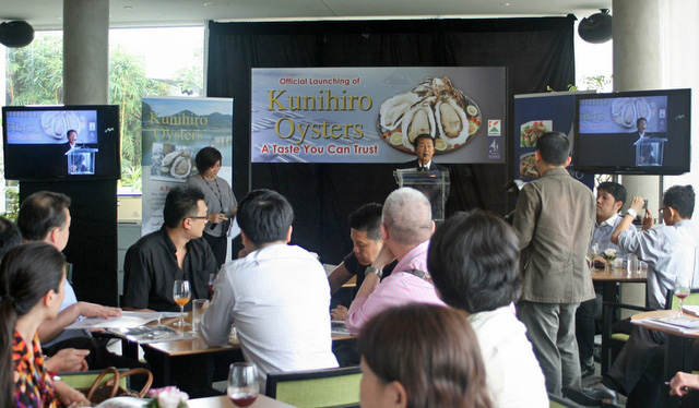 Ikuzo Kawasaki, the President of Kunihiro Inc., speaking to partners and media at the launch