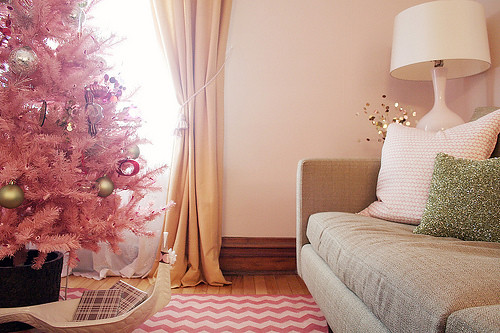 pink-christmas-tree-sofa