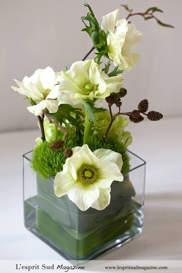 White and Trendy Anemone arrangement - Happy Weekend!