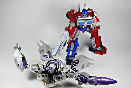 Transformers Prime: Optimus vs Megatron
