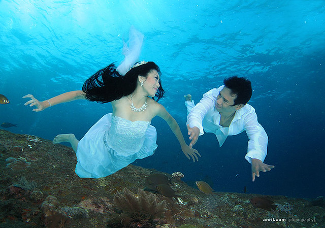 Underwater Pre Wedding Faisal & Linda