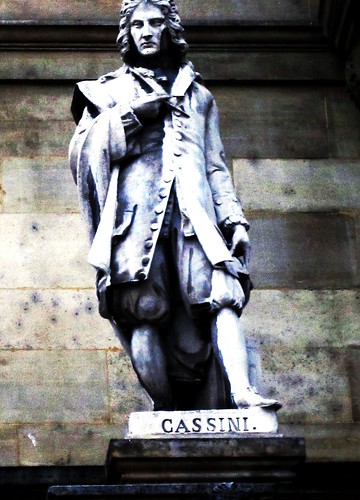 Louvre, Cassini statue