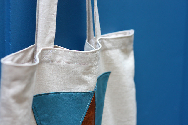 totebag leather and triangles
