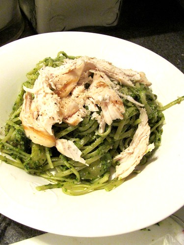 Almond, Spinach and Parsley Pesto