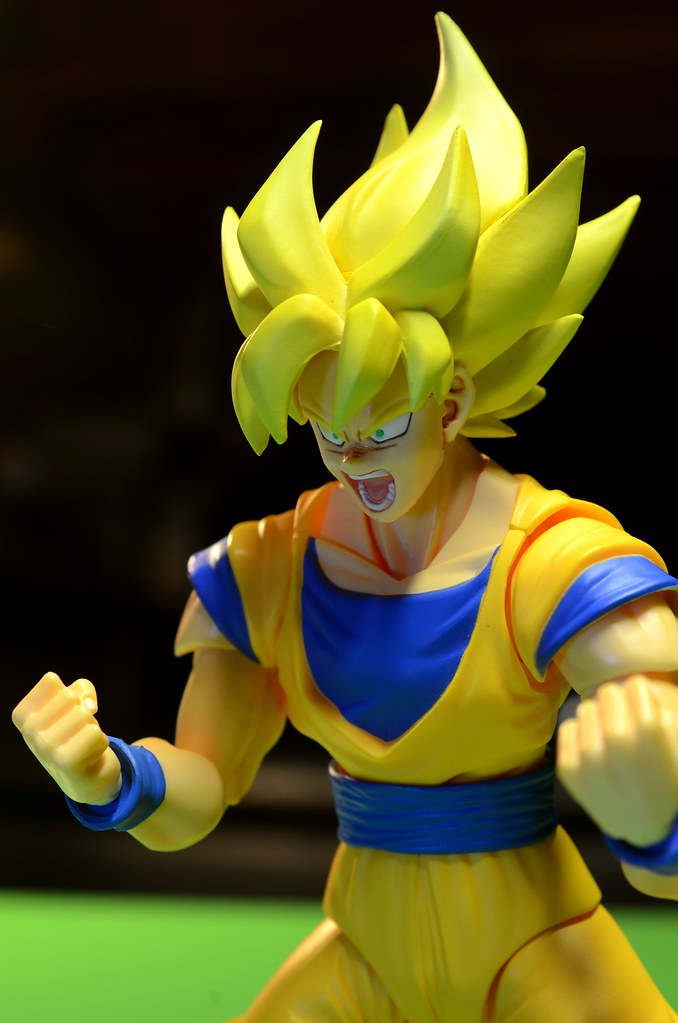 SHF Super Saiyan Goku