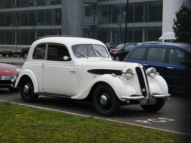 1939 BMW 321 2 door Saloon