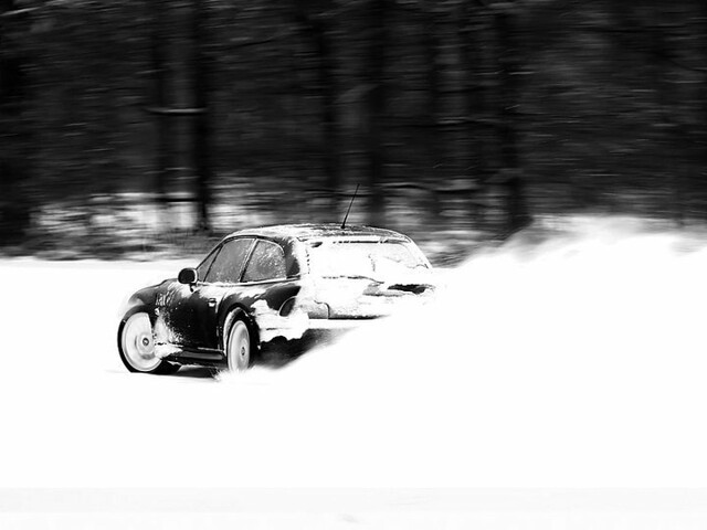2000 BMW Z3 Coupe | Cosmos Black | Black | Winter Snow Drifting
