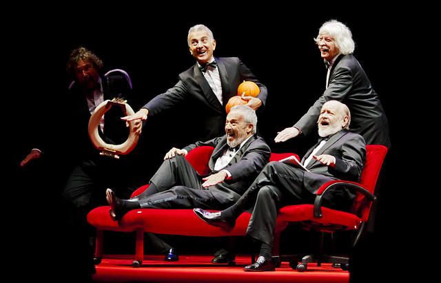 Les Luthiers (Lutherapia)