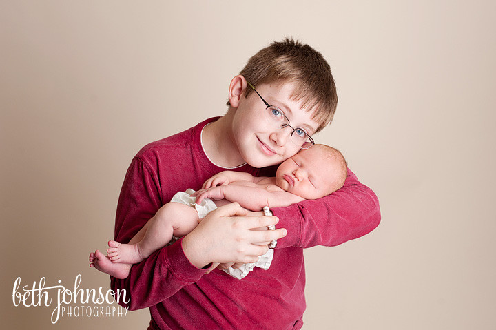 tallahassee newborn photography sibling big brother little sister