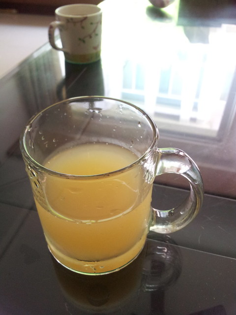 20120306  來杯蜂蜜葡萄柚綠茶。
