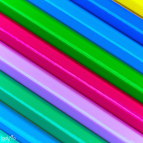 Crayon Rainbow by Lady-Ro