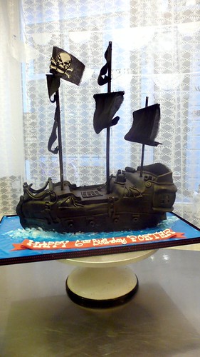Black Pearl Birthday Cake by CAKE Amsterdam - Cakes by ZOBOT