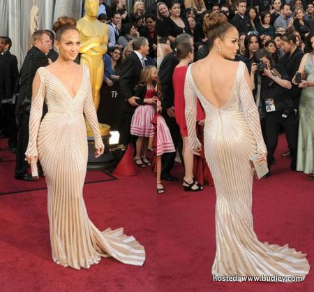 Jennifer Lopez #Oscars Red Carpet Look