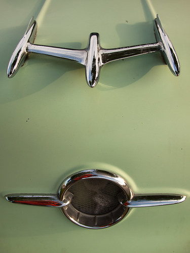 19-fifty-something Olds 98 Hood Ornaments