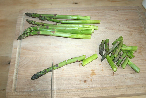 10 - Spargel zerkleinern / Cut asparagus