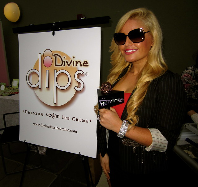 Divine Dips, Tia Barr, Alive Expo, Project Green, Oscars Gifting Suite, Petersen Automotive Museum