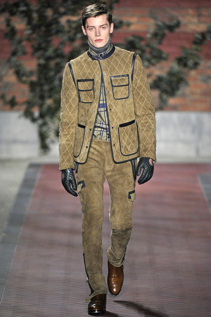 FW12 NY Tommy Hilfiger030_Janis Ancens(VOGUE)