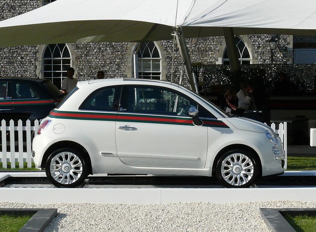 Fiat 500 white 2011 r