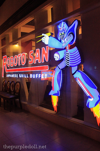 Roboto San Japanese Grill Buffet
