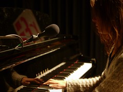 Yasmin Shah au piano