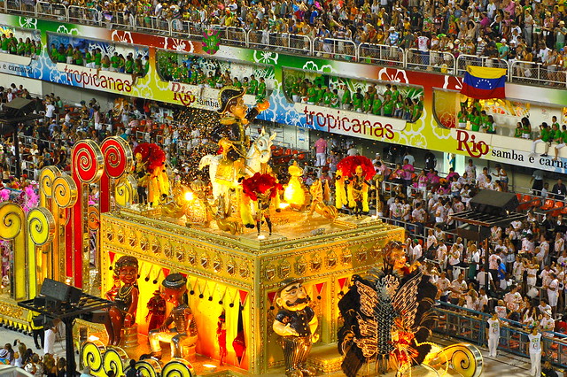 Rio's Carnival: Sao Clemente14