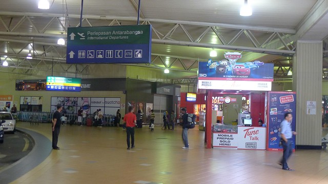 China Trip: Overnight At KLIA LCCT Terminal